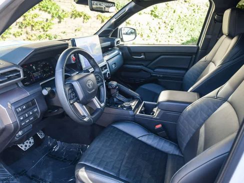 Used 2024 Toyota Tacoma TRD Sport w/ TRD Sport Premium Package AWD/4WD image 17