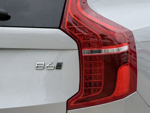 Used 2023 Volvo XC90 B6 Ultimate AWD/4WD image 7