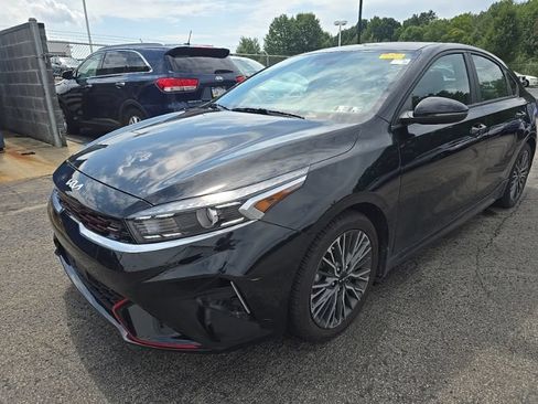 Used 2023 Kia Forte GT-Line w/ GT-Line Premium Package FWD image 3
