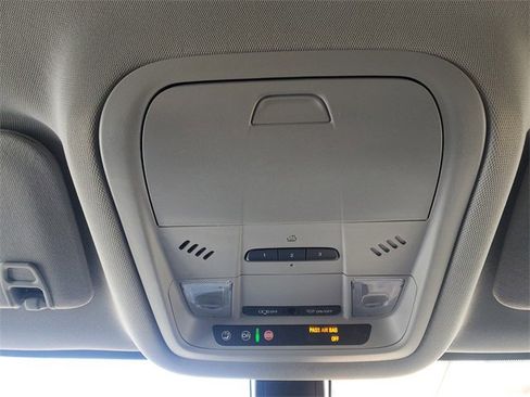 Used 2019 GMC Acadia SLT w/ LPO, Floor Liner Package image 31