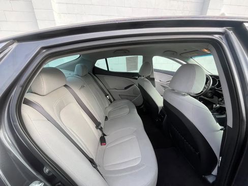 Used 2011 Kia Optima LX w/ Technology Pkg image 15