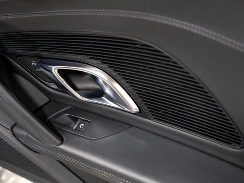 Used 2017 Audi R8 V10 plus w/ Full Leather Package image 82