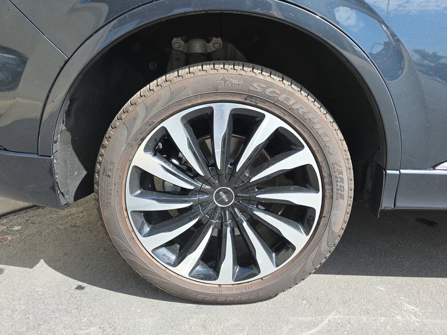 Used 2023 Lincoln Aviator Black Label Grand Touring AWD/4WD image 34
