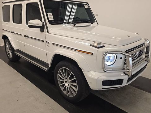 Used 2023 Mercedes-Benz G 550 image 3