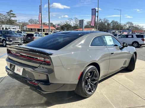 New 2026 Dodge Charger Scat Pack w/ Blacktop Package AWD/4WD image 10