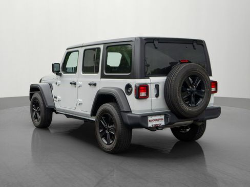 Used 2022 Jeep Wrangler Unlimited Sport AWD/4WD image 5