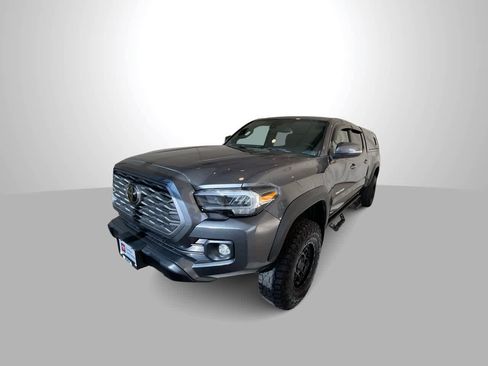Certified 2023 Toyota Tacoma TRD Off-Road AWD/4WD image 4