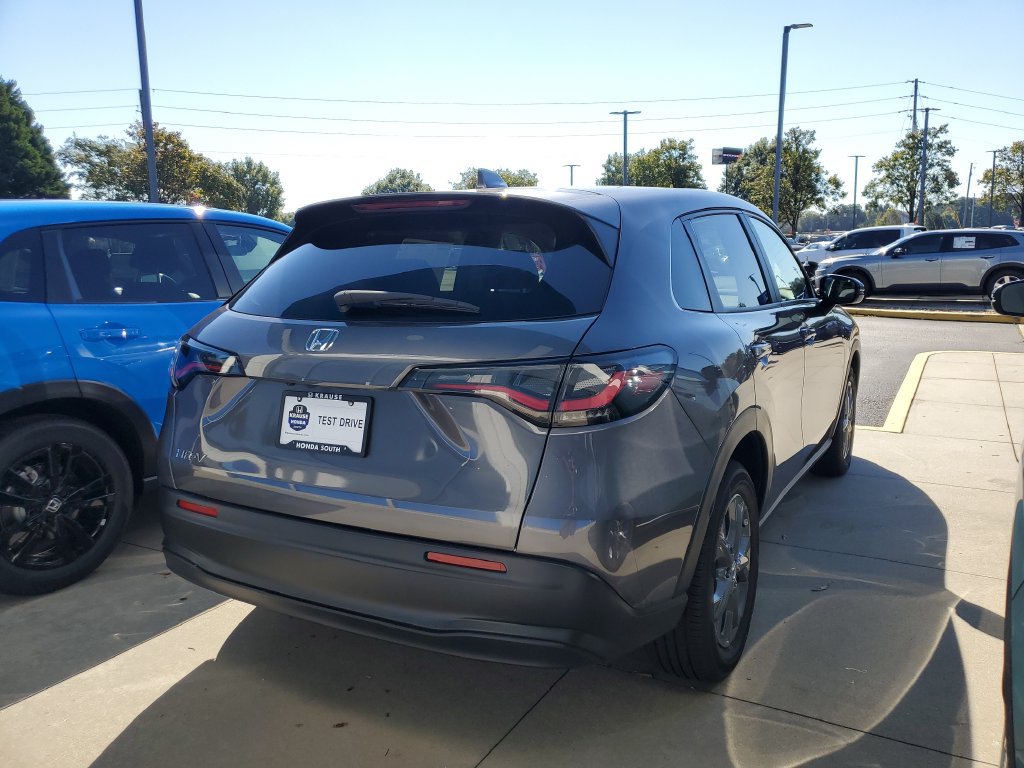 New 2027 Honda HR-V LX image 7