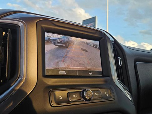 Used 2022 Chevrolet Silverado 1500 Custom image 14