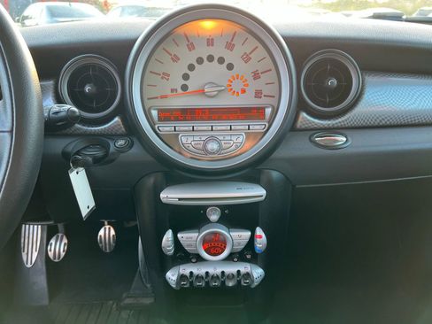 Used 2009 MINI Cooper S image 13