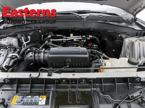 Used 2023 Ford Explorer XLT w/ Equipment Group 202A image 7