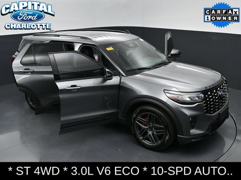 Used 2025 Ford Explorer ST AWD/4WD image 39