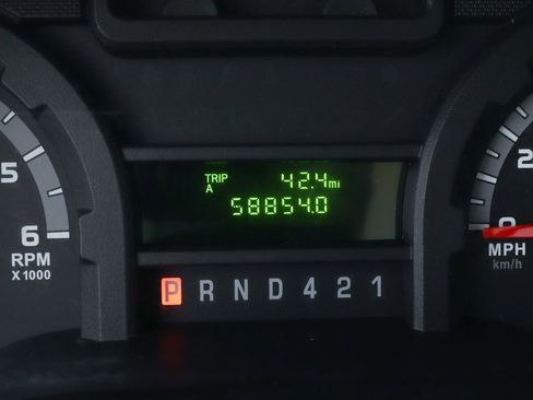 Used 2017 Ford E-450 and Econoline 450 Super Duty w/ Power Windows & Locks Group image 23