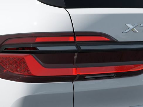New 2027 BMW X7 xDrive40i AWD/4WD image 8