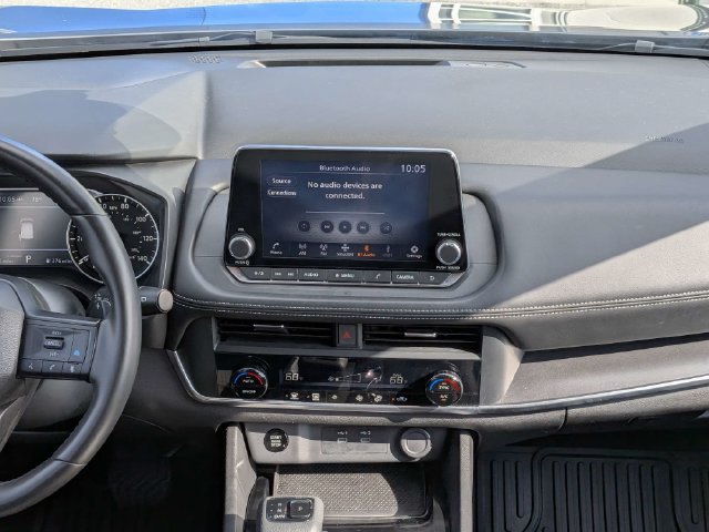 Used 2025 Nissan Rogue SV FWD image 18
