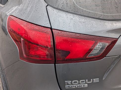 Used 2019 Nissan Rogue Sport SV w/ Technology Package image 13