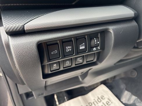 Certified 2021 Subaru Forester Limited image 22