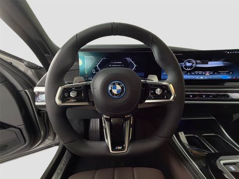 New 2026 BMW 750e xDrive AWD/4WD image 11