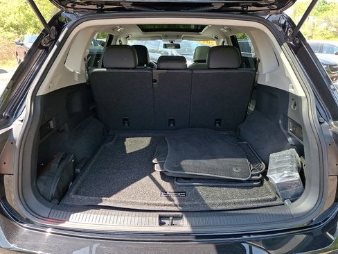 Used 2019 Volkswagen Tiguan SE w/ Panoramic Sunroof Package AWD/4WD image 29