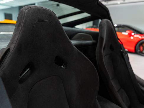 Used 2025 McLaren 750S RWD image 28