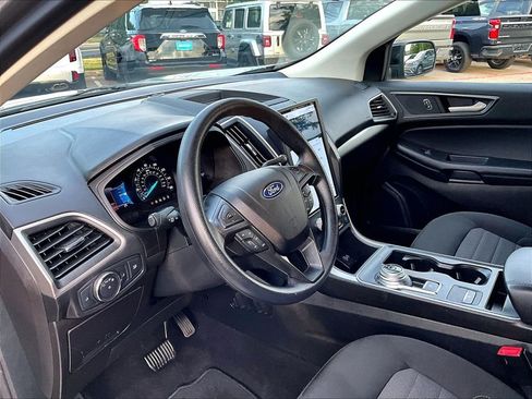 Used 2022 Ford Edge SE w/ Black Appearance Package AWD/4WD image 8
