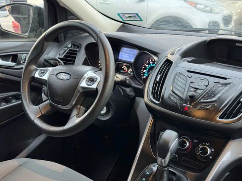 Used 2015 Ford Escape SE image 21