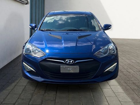 Used 2015 Hyundai Genesis 3.8 RWD image 8