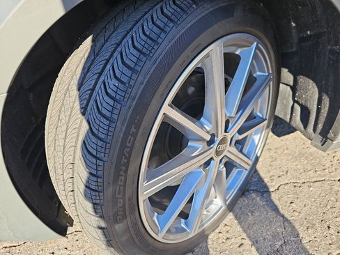 Used 2025 Audi A6 Premium Plus image 34