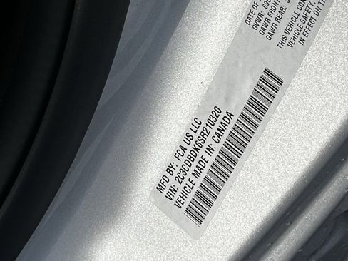 Used 2025 Dodge Charger R/T Scat Pack w/ Track Pack image 33