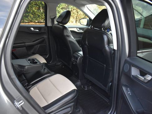 Used 2022 Ford Escape Titanium w/ Titanium Premium Package image 12