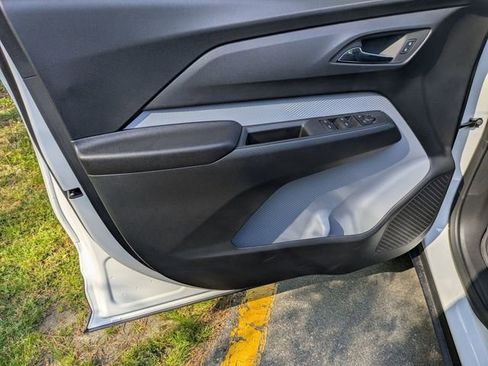 New 2027 Chevrolet Bolt LT w/ Comfort Package image 8
