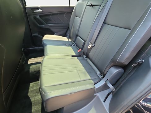 Used 2024 Volkswagen Tiguan SE R-Line FWD image 16
