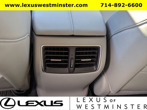 Used 2018 Acura TLX w/ Technology Package image 16