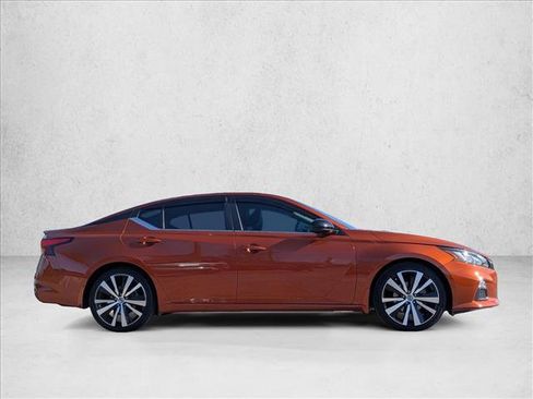 Used 2019 Nissan Altima 2.5 SR image 4
