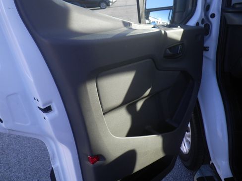 Used 2024 Ford Transit 250 Low Roof w/ Exterior Upgrade Package image 15