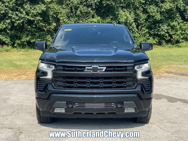 Used 2023 Chevrolet Silverado 1500 RST AWD/4WD image 2