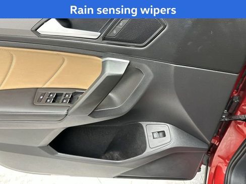 Used 2024 Volkswagen Tiguan SE R-Line image 15