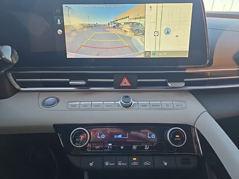 New 2026 Hyundai Elantra Limited image 19