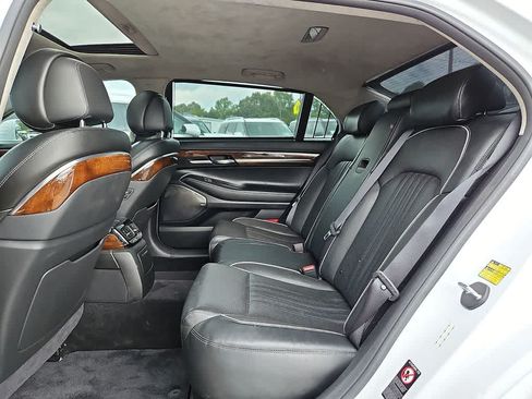 Used 2018 Genesis G90 3.3T Premium AWD/4WD image 9