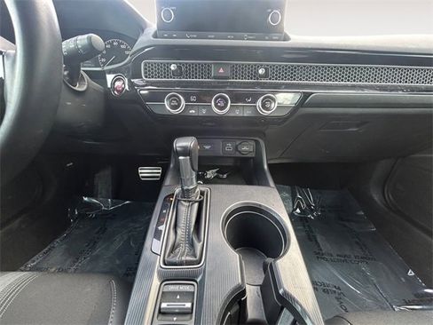 Used 2023 Honda Civic Sport image 11