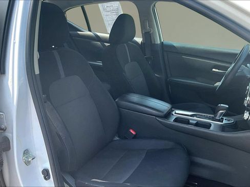 Used 2024 Nissan Sentra SV FWD image 26