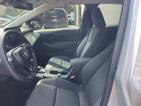Used 2024 Toyota Corolla LE FWD image 11