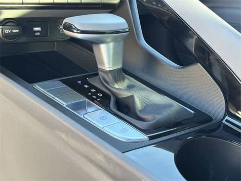 Certified 2025 Hyundai Elantra SEL image 25