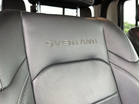Used 2021 Jeep Gladiator Overland w/ Popular Equipment Package AWD/4WD image 84