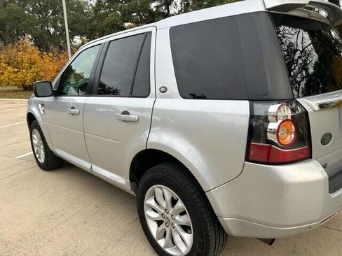 Used 2013 Land Rover LR2 HSE image 15