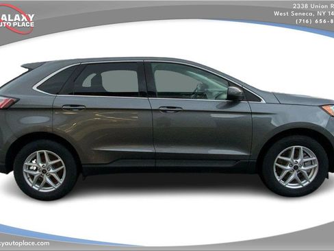 Used 2024 Ford Edge SEL AWD/4WD image 4