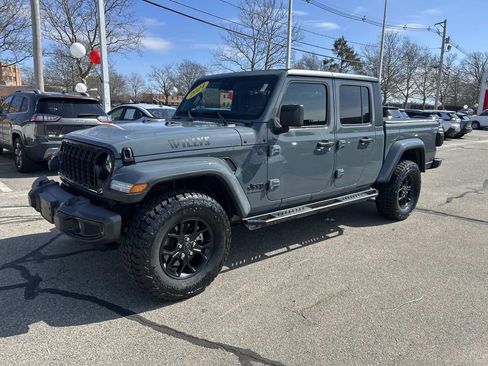 Certified 2024 Jeep Gladiator Willys image 9
