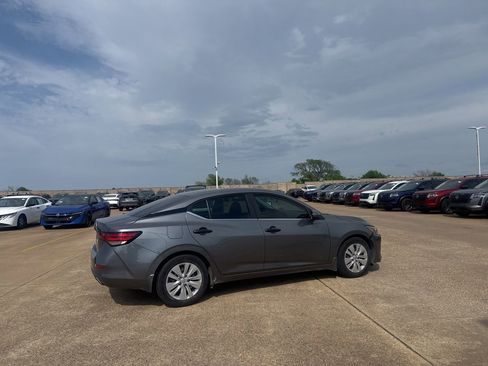 Used 2024 Nissan Sentra S image 24