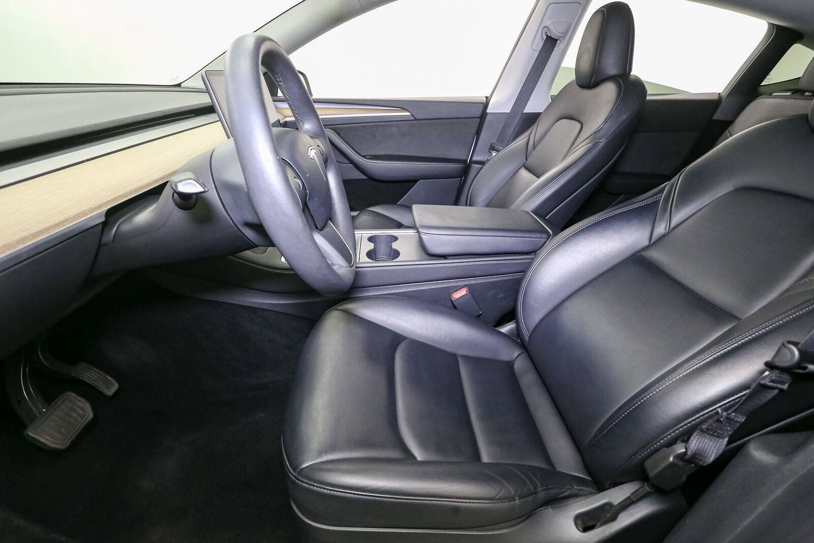 Used 2023 Tesla Model Y Long Range AWD/4WD image 41