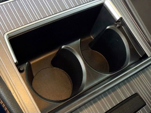 Used 2024 Toyota Sienna XSE image 15